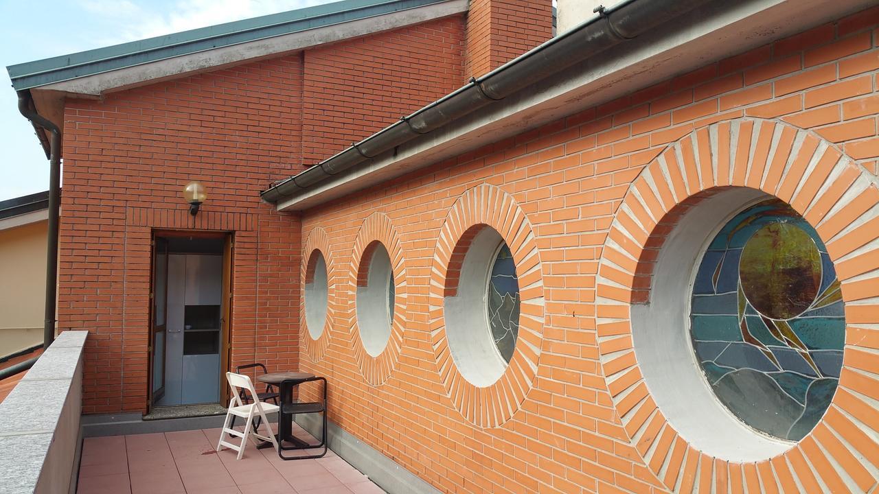 Ostello Casa Emmaus Maccagno Exterior photo